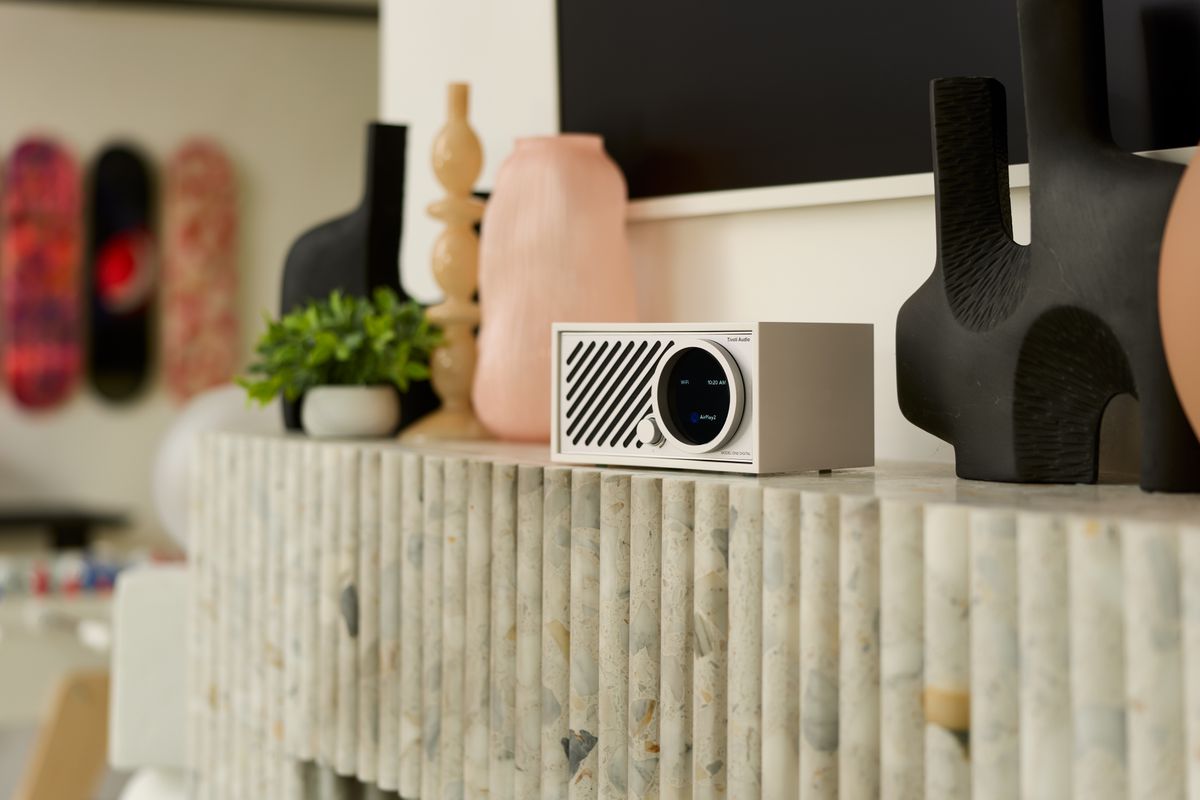 Tivoli Model One Digital Gen.3 - weiss/silber